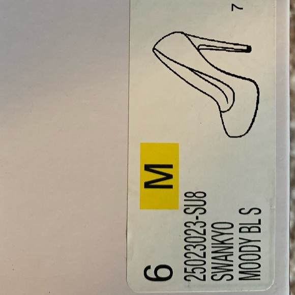 Nine West high heels - Picture 3 of 6